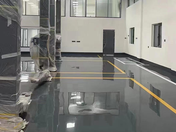环氧地坪漆的耐磨损性能：适用于高流量商业区域和工业厂房